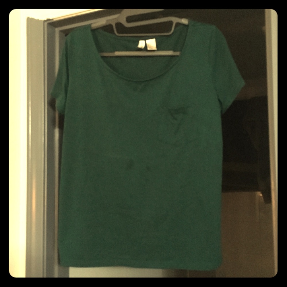 H&M size M loose fitting tee.